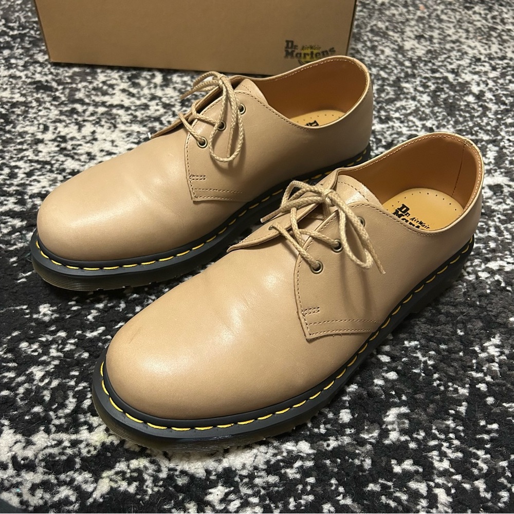 Dr Martens 1461 Carrara leather
Size 10 mens